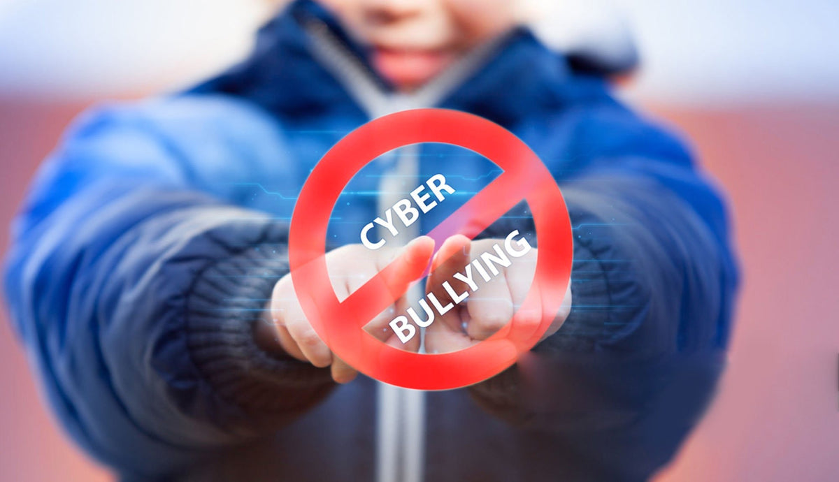 Smartwatch Parental Controls: How to Keep Your Child Safe Online